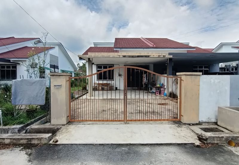 TAMAN IMPIANA ROMPIN