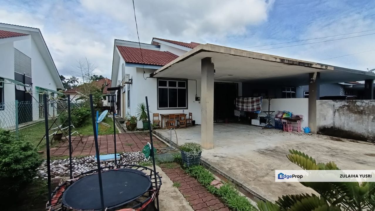 [Renovated]Semi-D Taman Impiana Rompin, Pahang, 