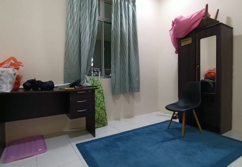 TAMAN IMPIANA ROMPIN