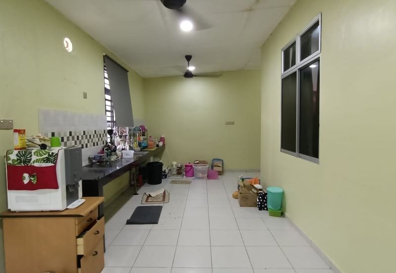 TAMAN IMPIANA ROMPIN