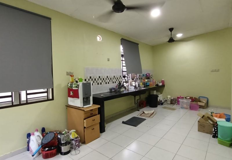 TAMAN IMPIANA ROMPIN