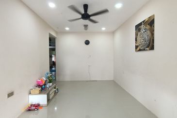 TAMAN IMPIANA ROMPIN