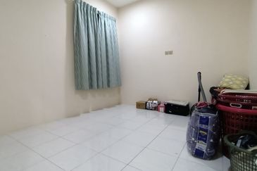 TAMAN IMPIANA ROMPIN