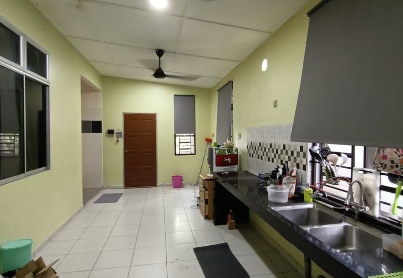 TAMAN IMPIANA ROMPIN