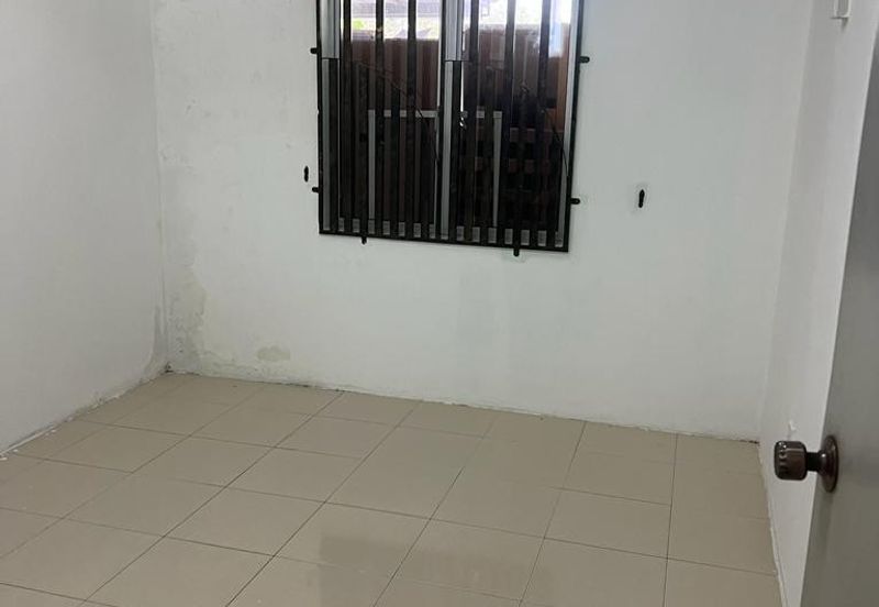 BANDAR BARU KUANTAN PUTRI