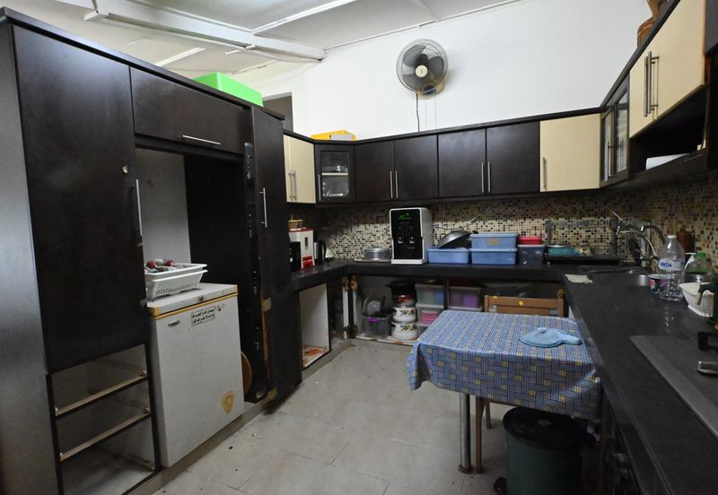 PUSAT KOMERSIAL BATU 3