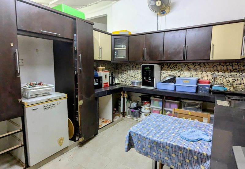 PUSAT KOMERSIAL BATU 3