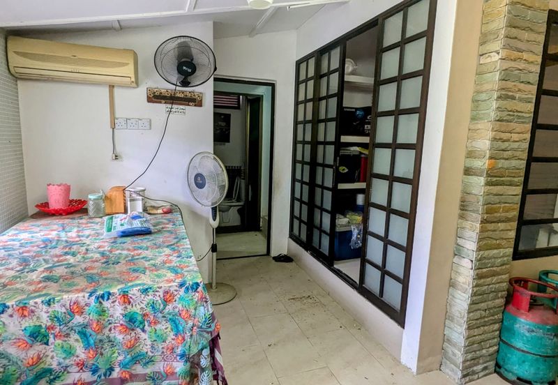 PUSAT KOMERSIAL BATU 3