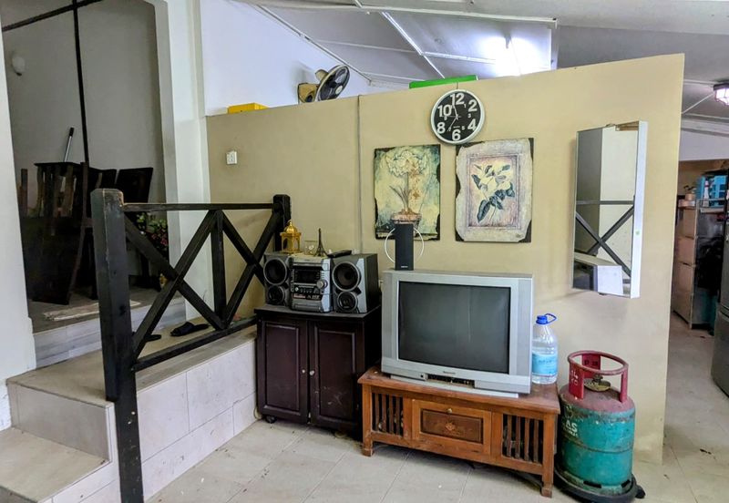 PUSAT KOMERSIAL BATU 3