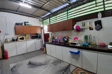 PERKAMPUNGAN SUNGAI ISAP JAYA