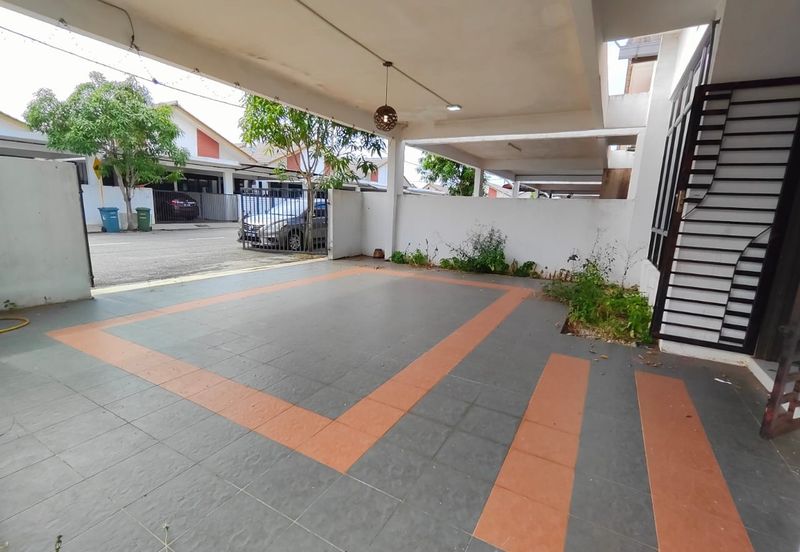 BANDAR BARU KUANTAN PUTRI