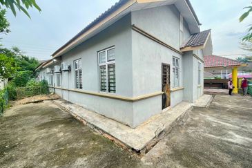 TAMAN GAMBANG DAMAI/DESA HIJAUAN