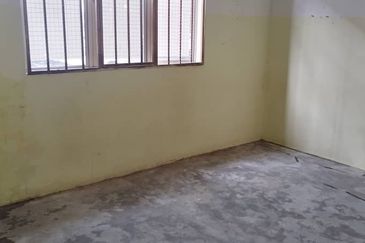 TAMAN BUKIT SEMANTAN