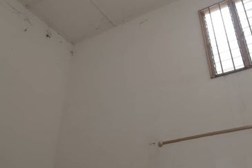 TAMAN BUKIT SEMANTAN