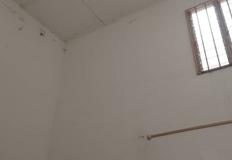 TAMAN BUKIT SEMANTAN