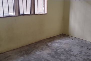 TAMAN BUKIT SEMANTAN