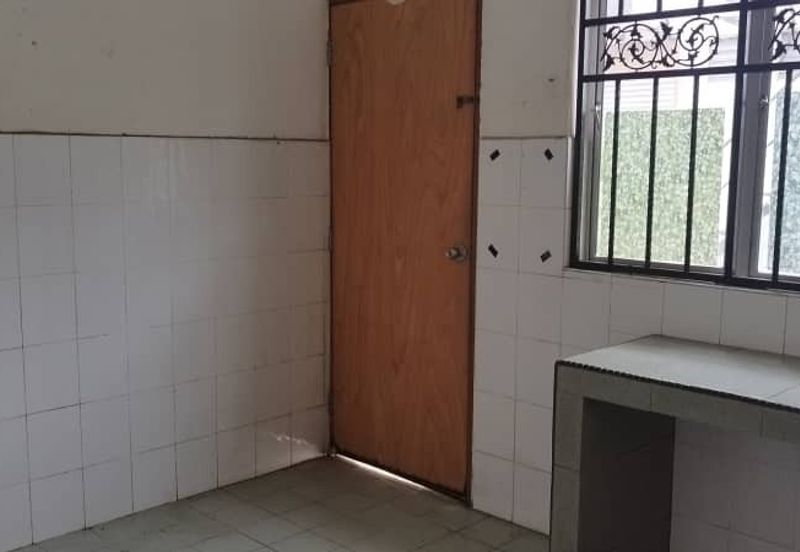 TAMAN BUKIT SEMANTAN