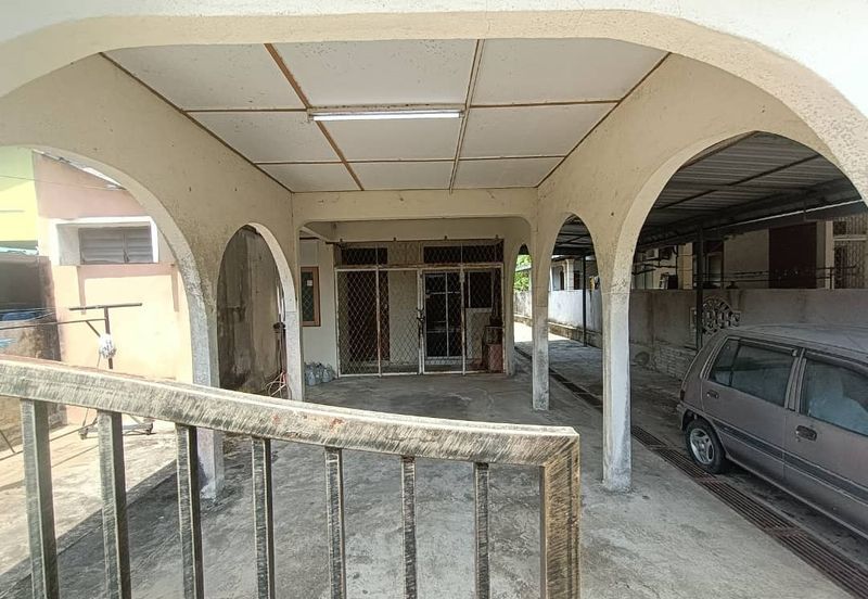 Cornerlot Tanah Luas Taman Indah Permai Paka