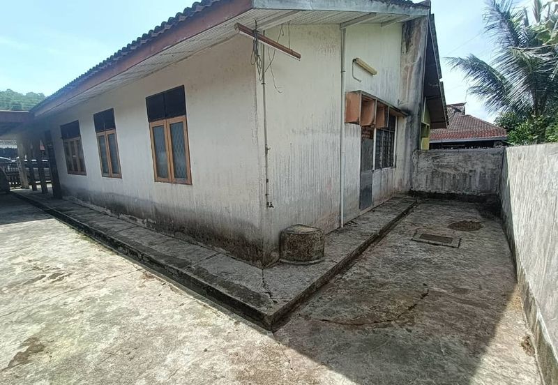 Cornerlot Tanah Luas Taman Indah Permai Paka