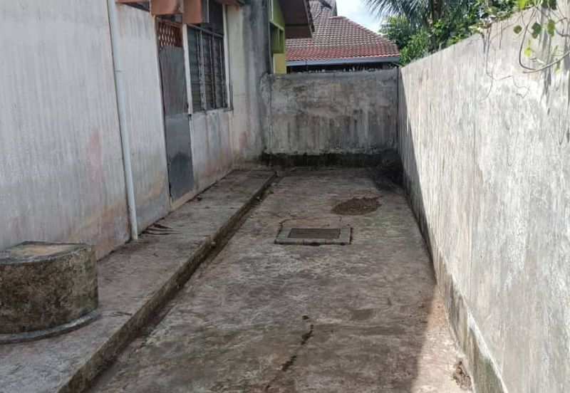 Cornerlot Tanah Luas Taman Indah Permai Paka