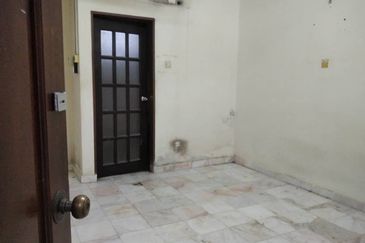 Cornerlot Tanah Luas Taman Indah Permai Paka