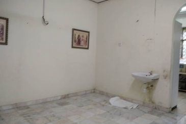 Cornerlot Tanah Luas Taman Indah Permai Paka