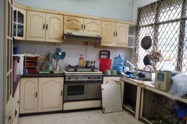 Cornerlot Tanah Luas Taman Indah Permai Paka