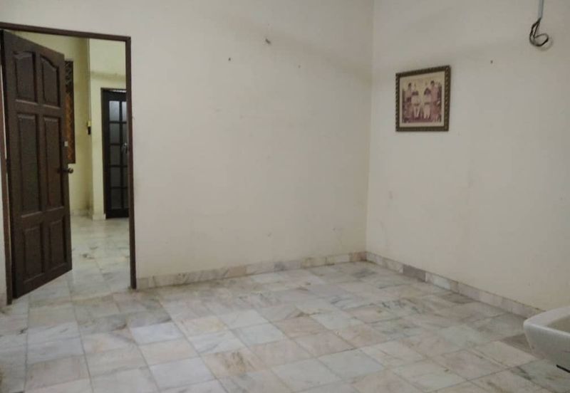 Cornerlot Tanah Luas Taman Indah Permai Paka