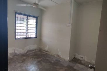 TAMAN GAMBANG DAMAI/DESA HIJAUAN