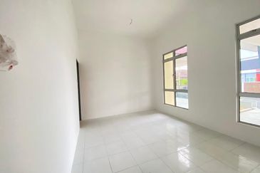 TAMAN GAMBANG DAMAI/DESA HIJAUAN