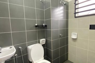 TAMAN GAMBANG DAMAI/DESA HIJAUAN