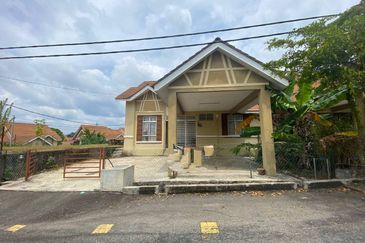 TAMAN GAMBANG DAMAI/DESA HIJAUAN