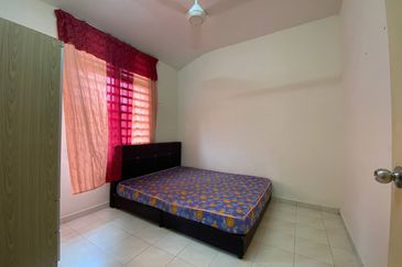 TAMAN GAMBANG DAMAI/DESA HIJAUAN