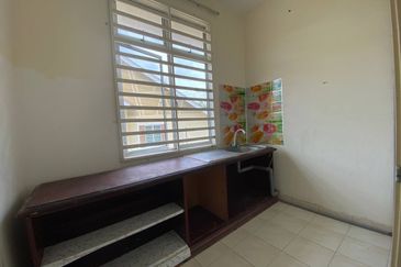 TAMAN GAMBANG DAMAI/DESA HIJAUAN