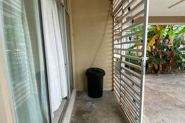 TAMAN GAMBANG DAMAI/DESA HIJAUAN