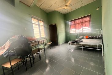 Taman Desa Sentosa Jabur Kubur Cukai