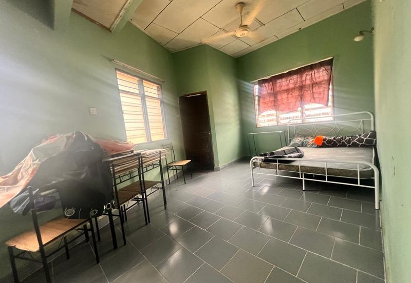 Taman Desa Sentosa Jabur Kubur Cukai