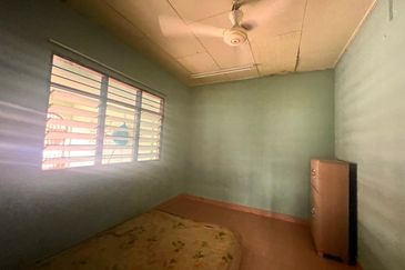 Taman Desa Sentosa Jabur Kubur Cukai