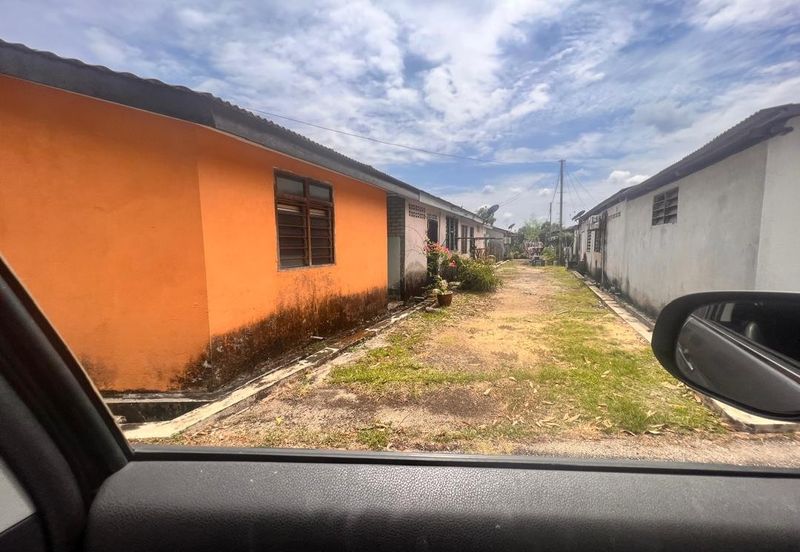 Taman Desa Sentosa Jabur Kubur Cukai