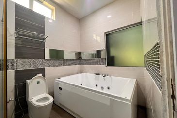 [FURNISHED]TITIAN BERAYUN KIJAL TERENGGANU