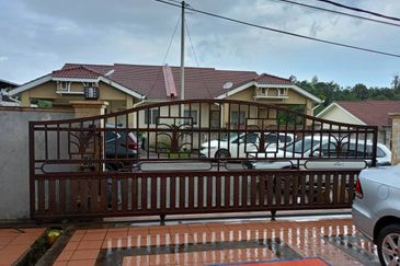 TAMAN GAMBANG DAMAI/DESA HIJAUAN