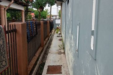 LKNP BUKIT SETONGKOL