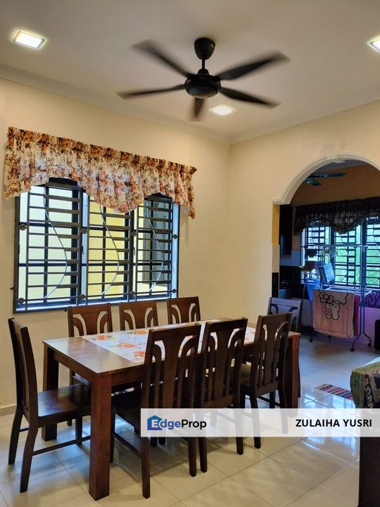 [RENOVATED]Bungalow Taman LKNP Pekan, Pahang, Pekan