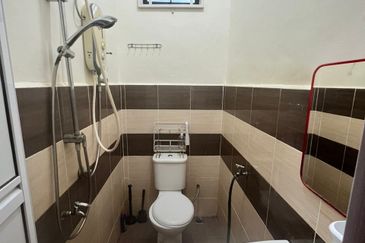 [Open Facing]Semi-D Taman Kemasik Kemaman