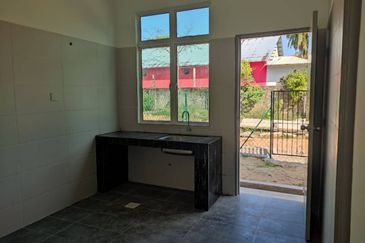 TAMAN CEMPAKA JAYA PECAHAN LOT 3653