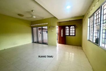 TAMAN BUKIT TINGKAT