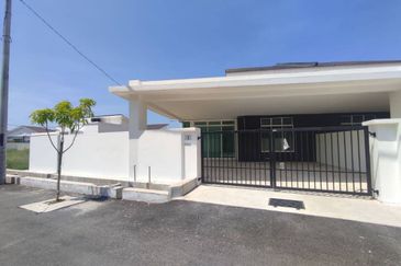 KIARA BAY II (LOT 177)