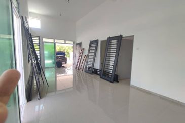 KIARA BAY II (LOT 177)