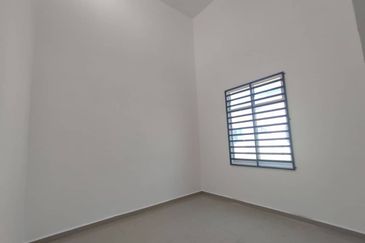 KIARA BAY II (LOT 177)