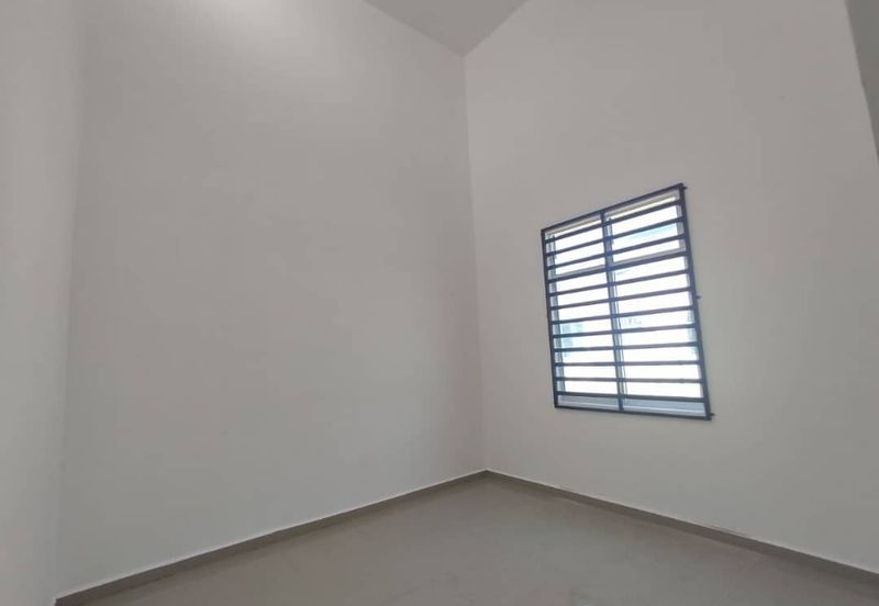 KIARA BAY II (LOT 177)